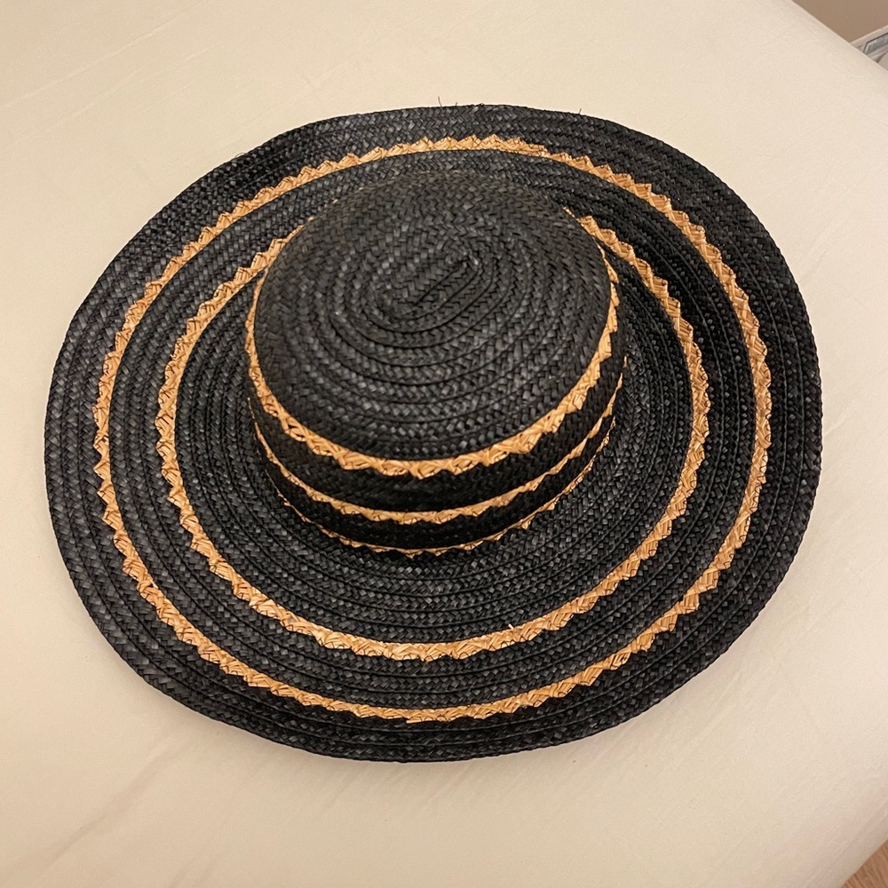 Vintage Bonwit Teller 100% Straw Hat